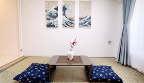 三人房 | 1 多间卧室、防过敏的被褥、免费 WiFi、床单