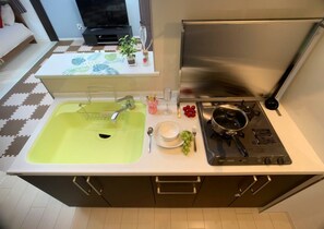 公寓 | 私人厨房 | 冰箱、微波炉、厨具/餐具