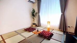 三人房 | 1 多间卧室、防过敏的被褥、免费 WiFi、床单