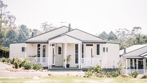 Front of property - Hampton Estate Wines (Tamborine Mountain)