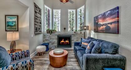 People’s Choice! Newly Remodeled, Home Theater, Families, Pets, Hot Tub