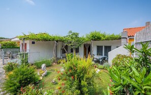 Exterior - A three bedroom apartment with a stunning sea view - Crveni (Crveni Vrh)