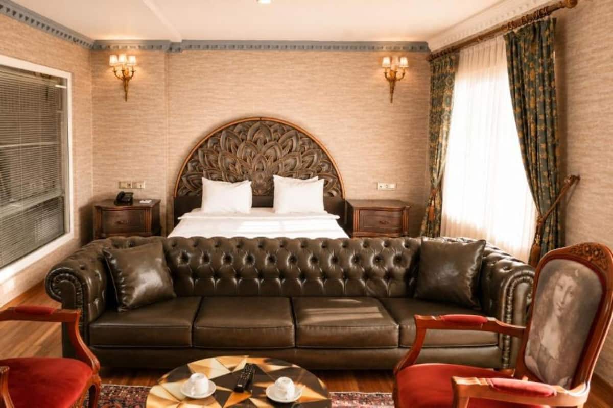 Ropa de cama de alta calidad y minibar 
