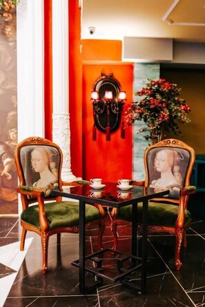 Sala de estar en el lobby