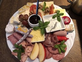 Desayuno completo todos los días (con cargo)