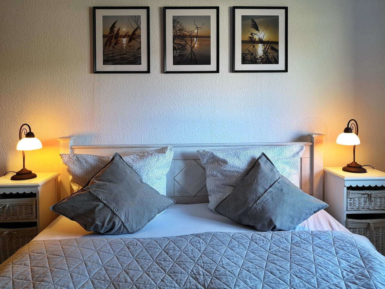 WiFi (free), bed sheets