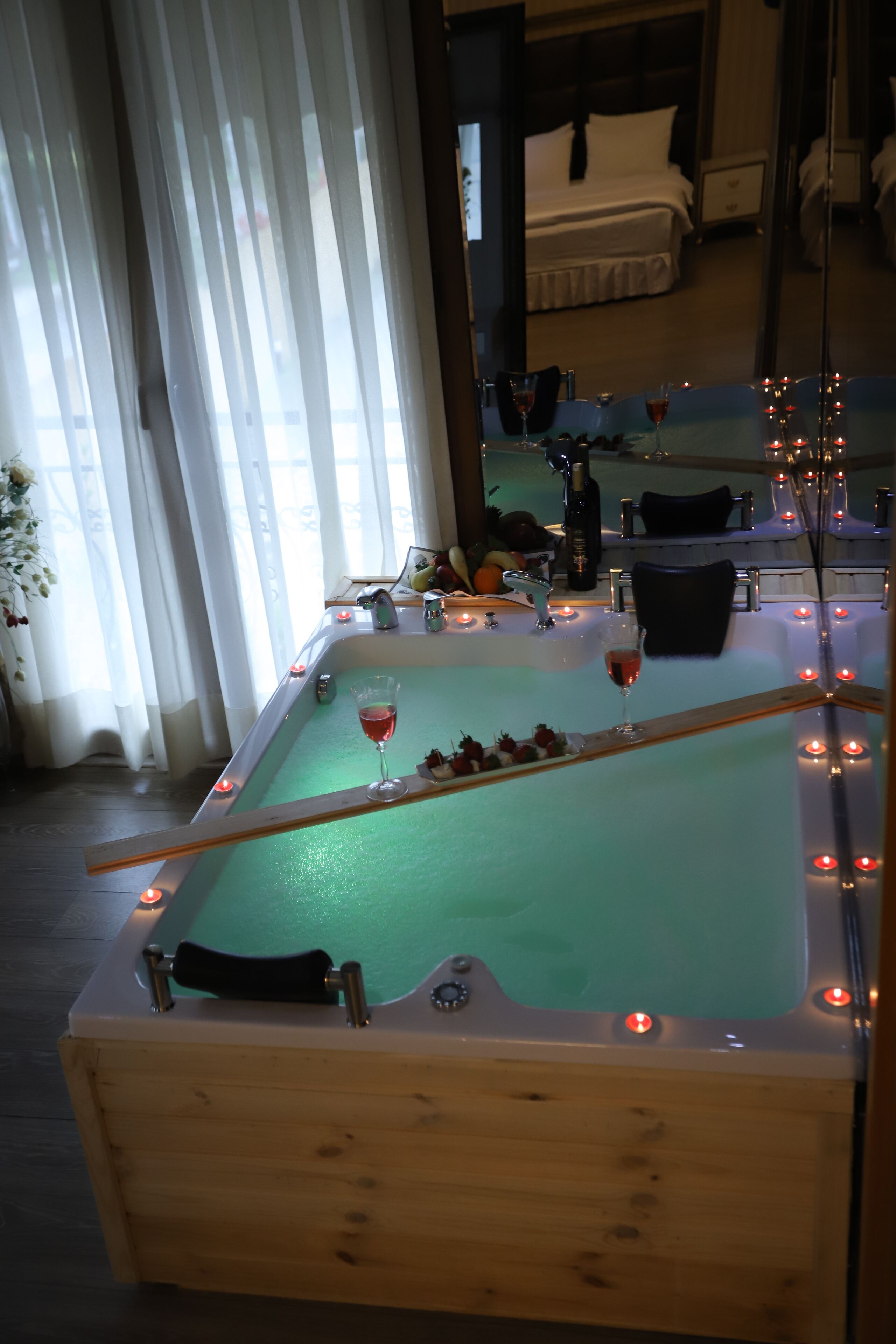 Deluxe Suite Jakuzi Dag Manzarali | อ่างน้ำวน