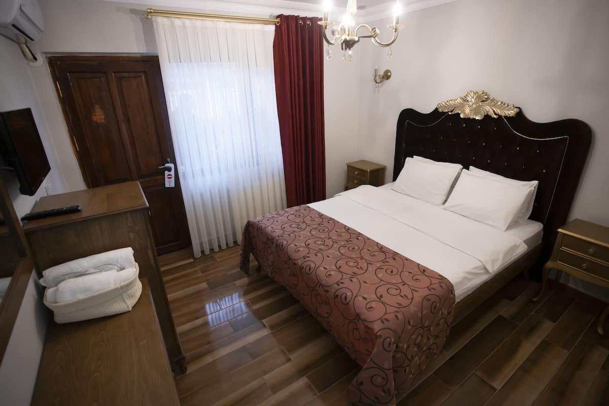 Economy-Zimmer, 1 Doppelbett, Gartenblick | 1 Schlafzimmer, Verdunkelungsvorhänge, schallisolierte Zimmer