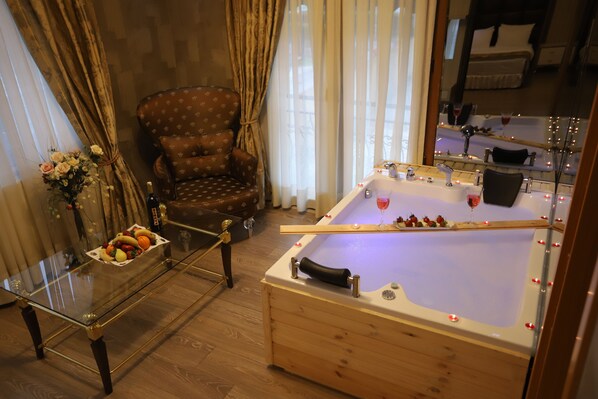 Jetted tub