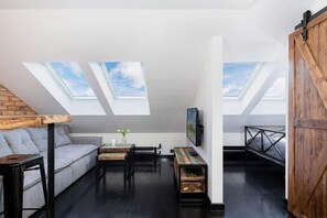 TV - Starowiślna 54 | Air Conditioned Apartment for 4 (Kraków)