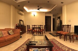 TV - The place to stay when you are in New Delhi (New Delhi)