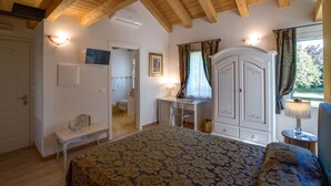 In-room safe, blackout drapes, WiFi (free), bed sheets - Ca' di Fiore (Mira)