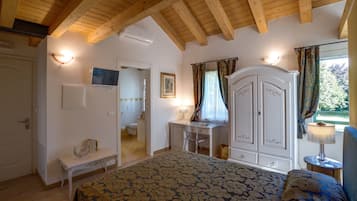 Una cassaforte in camera, tende oscuranti, Wi-Fi gratuito, lenzuola