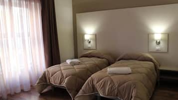 6 bedrooms, minibar, desk, soundproofing