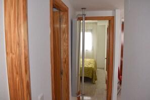 2 bedrooms, iron/ironing board, free WiFi, bed sheets - Anacasa San Fernando Palace AT711 (Oliva)