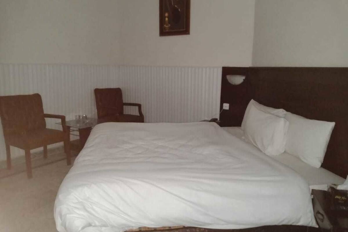 Standard Room, 1 Twin Bed, Accessible, Canal View | Extra beds
