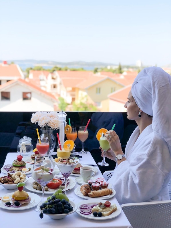 Outdoor dining - Hotel Scala dOro**** (Vodice)