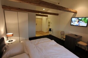 Apartment (Brown)