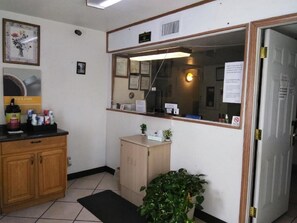 Reception - Extended Stay Motel – Mobile (Mobile)