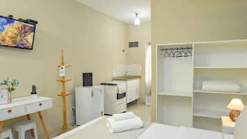 Standard Twin Room | Desk, blackout drapes, iron/ironing board, free WiFi