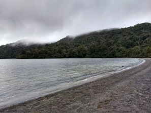 Beach - Tokaanu Lodge Motel (Tokaanu)