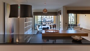 Luxury Apartment, Sea View (1) | Living area - 3BR LUXURY PORTOMASO MARINA (St. Julian's)