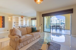 奢华公寓, 海景 (1) | 客厅