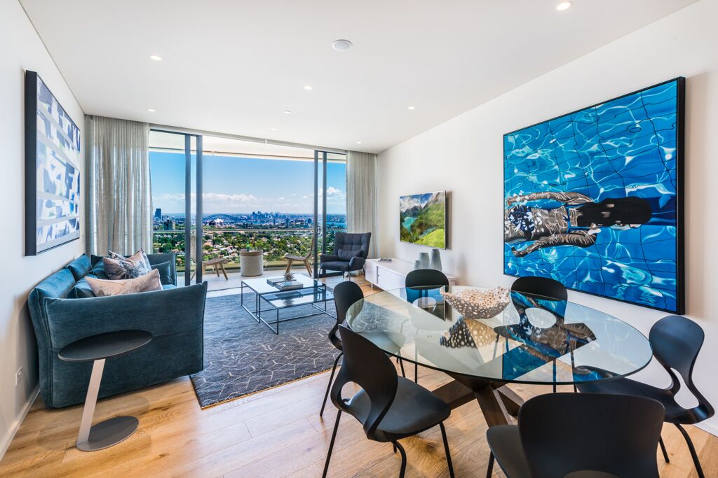 Aqua Spectacular Situated in the heart of trendy, cosmopolitan Bondi Junction