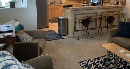 Upea Southside rinteillä kotiin ulkouima-altaalla ja kaupunkinäkymällä!