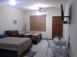 1 Schlafzimmer, Bügeleisen/Bügelbrett, WLAN