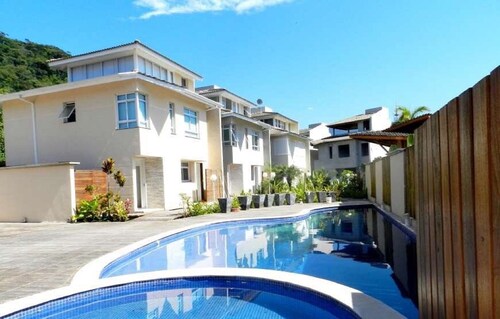 LINDA CASA CAMBURY Condominio Fechado 5 Dorms 300mts Praia, Camburi, S.Sebastião