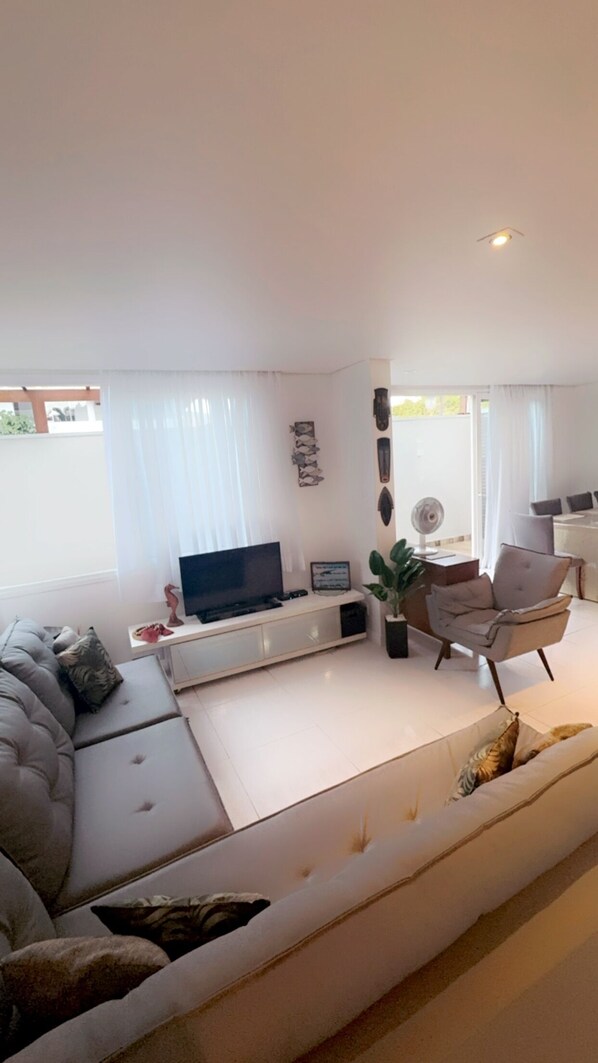 LED TV