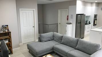 Smart TV, video games, DVD player, ping pong