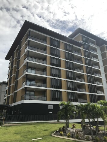 Quayside 2 waterfront paradise