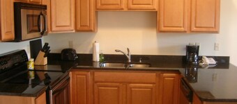 Large & Comfy Townhome. Fully Stocked. Filtered Lake views. Steps to the Beach!