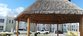 CASA FAMILIAR EN RENTA VACACIONAL DE 3 RECAMARAS