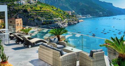 ✅✅ EXCLUSIVE SEA ACCESS VILLA w/ 4 BEDROOMS ❤️ Parking 🅿️ Jacuzzi ❤️ Solarium🌞