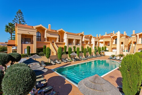 Luz / Lagos Luxury & Spacious 2bed Apartment Baia da Luz (200m to beach)