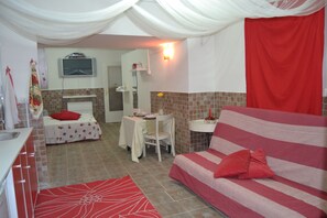 2 Schlafzimmer, Bügeleisen/Bügelbrett, WLAN, Bettwäsche