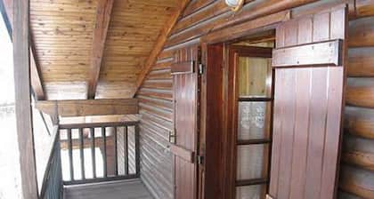 Vuokraa tyylikkäälle ullakko talvikaudella Periasc, Champoluc