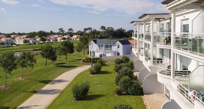 Appartement cosy, sur le terrain de golf !