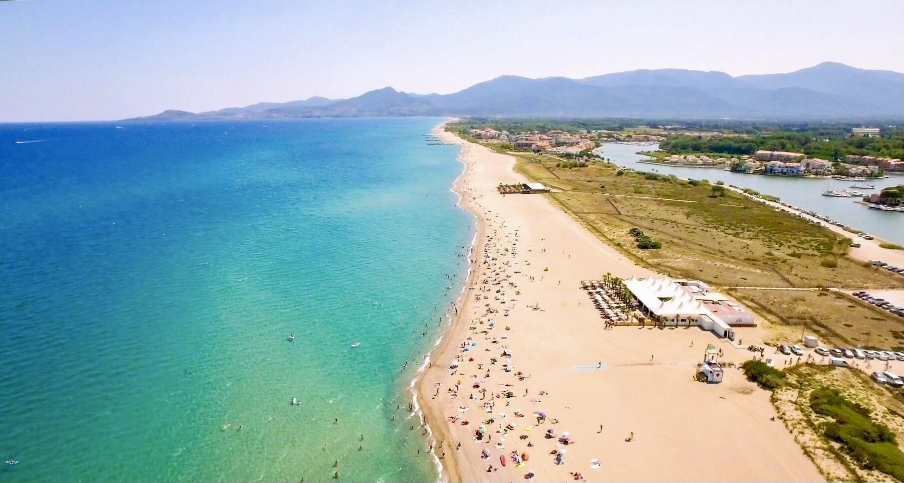 Beach nearby, sun-loungers