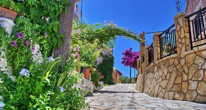 Villas Prestige | GASTOURI VILLAGE | 2 minutes Ă pied de Tavernas, Lawned Gardens