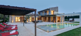 Luxury Villa - La Vinya - Near Puerto Pollenca, Mallorca, check the VIDEO