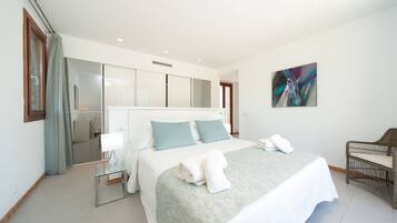 5 camere, ferro/asse da stiro, Wi-Fi gratuito, lenzuola