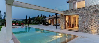Luxury Villa - La Vinya - Near Puerto Pollenca, Mallorca, check the VIDEO