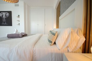 2 bedrooms, iron/ironing board, free WiFi, bed sheets