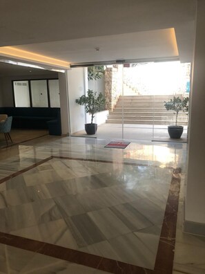 Interior - 2 Bedroom, 2 bathroom front line property in Cala D'or (07660 Cala D'or)