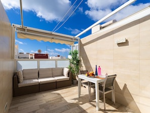 Outdoor dining - NEW ATTICO ALBAREDA LAS PALMAS (Las Palmas de Gran Canaria)