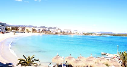 TOP LOCATION, appartement exclusif et moderne sur la plage de S'illot TOP!